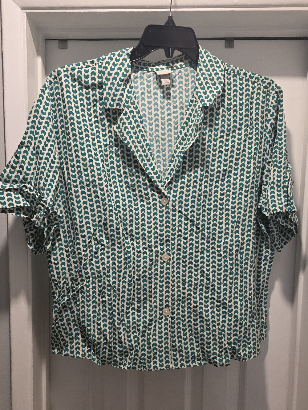 a new day Green and White Patterned Short-Sleeve Button-Down Shirt
